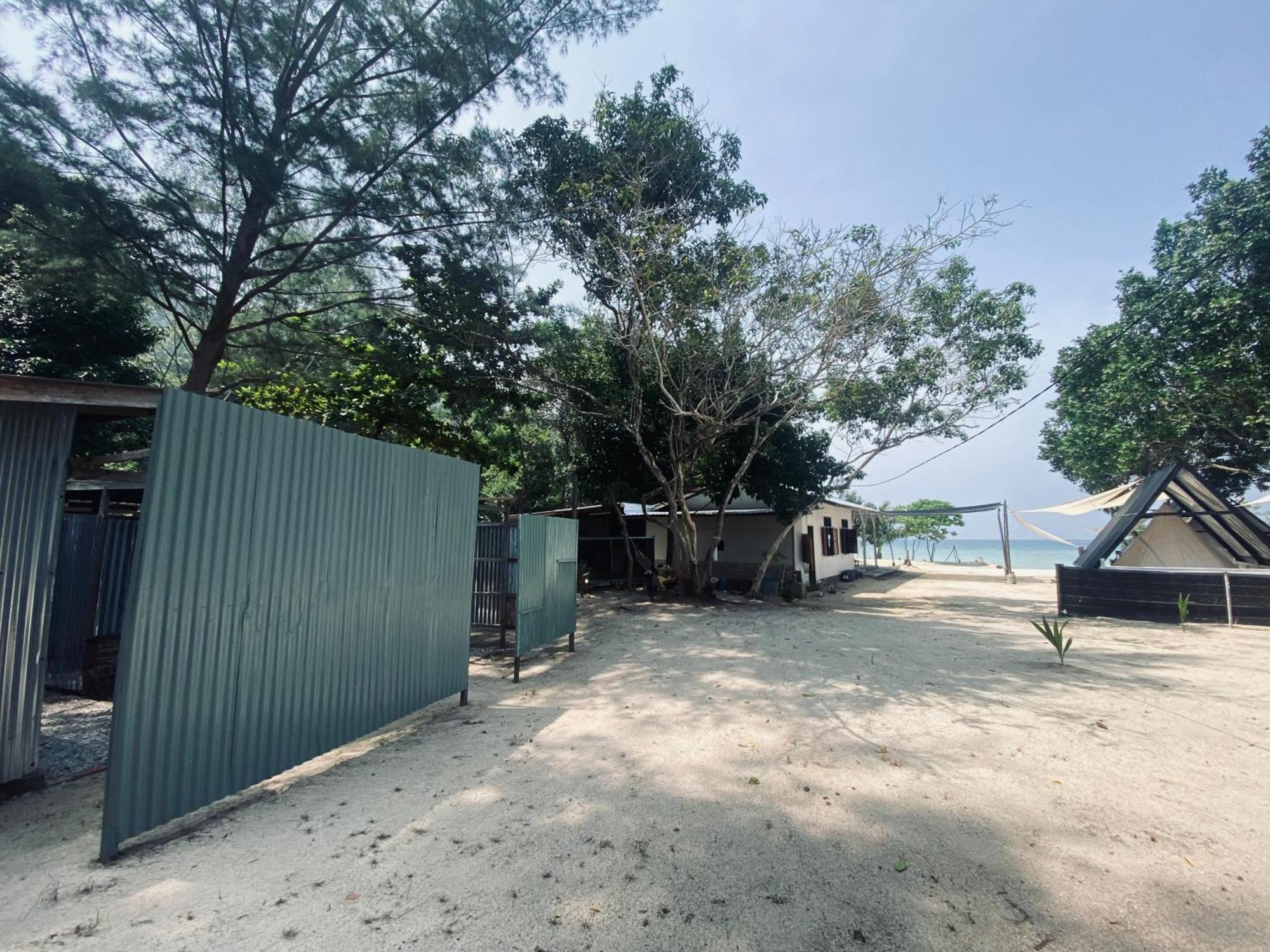 فندق Juita Glamping Perhentian Island كامبونغ كوالا بيسوت المظهر الخارجي الصورة